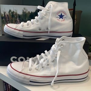 Converse All⭐️Star white high top size 8.5 women’s (6.5 men’s)